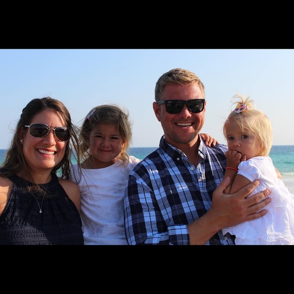 Meet your Posher, Lindsey - Picture 3 of 5